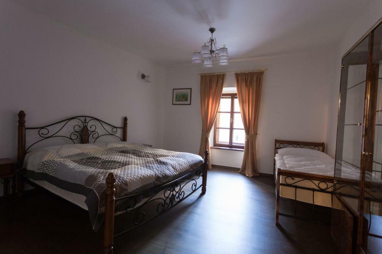 Apartman Pri Lyceu Banská Štiavnica Екстериор снимка